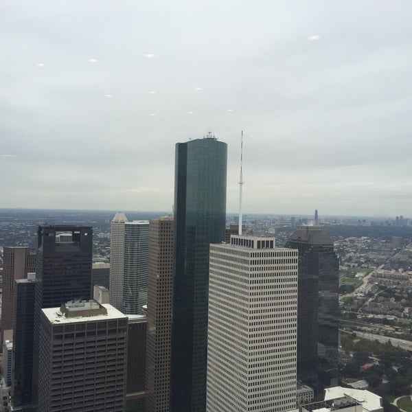 12/29/2015 tarihinde Kim B.ziyaretçi tarafından JPMorgan Chase Tower'de çekilen fotoğraf