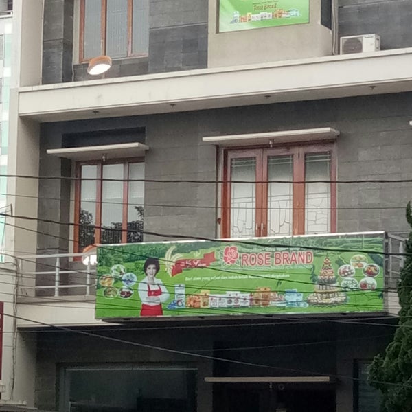 Toko Kue Ny Liem Jl Naripan 52