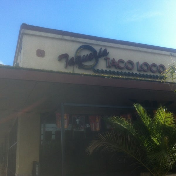รูปภาพถ่ายที่ Taco Loco โดย Bob Q. เมื่อ 1/25/2013