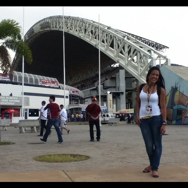 Photo taken at Estadio Olímpico Gral. José Antonio Anzoátegui by Silvanna P. on 10/17/2012