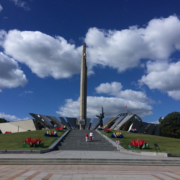 Минск стелла город герой