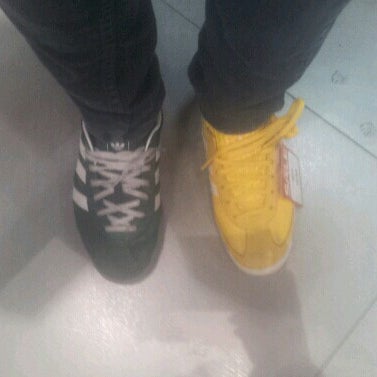 Foot Locker - Ciutat Vella - Colón