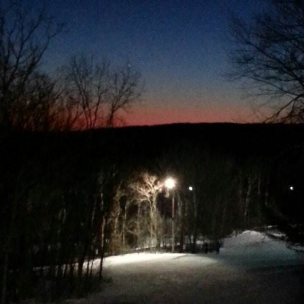 Foto tirada no(a) Devil&#39;s Head Ski Resort por Collin T. em 2/24/2014