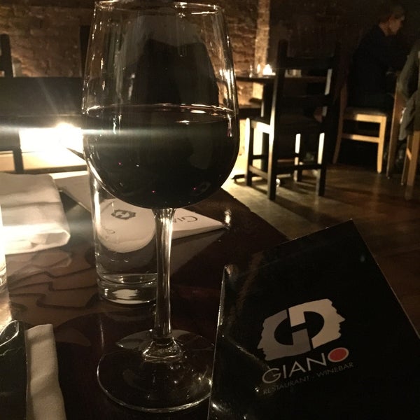 Foto tirada no(a) Giano Restaurant por Melissa K. em 12/2/2016