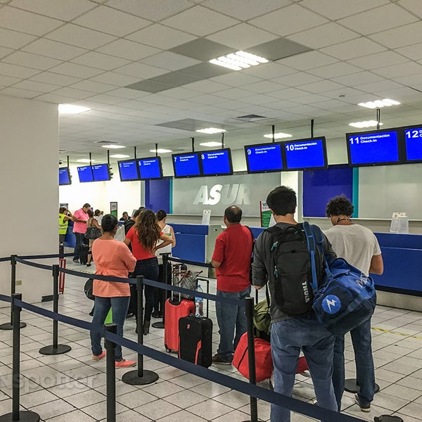 Mostrador VivaAerobus Terminal 1