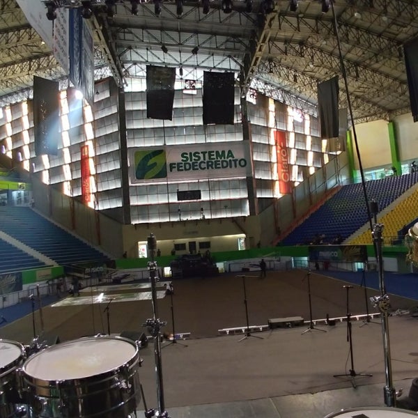 Fotos en Gimnasio Nacional José Adolfo Pineda San Salvador, San Salvador