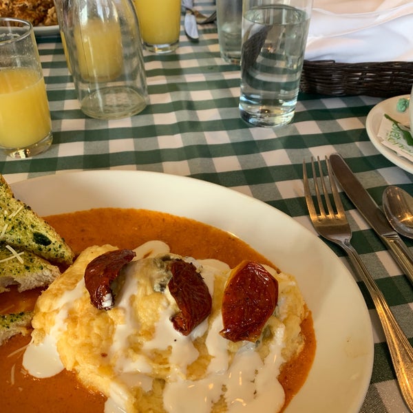 Italianni's Pasta, Pizza & Vino Downtown 103 tips