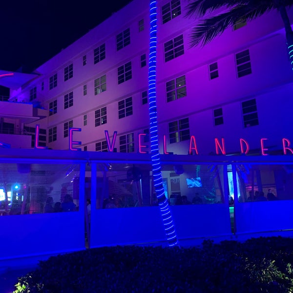 Foto tirada no(a) Clevelander South Beach Hotel and Bar por Daniel R. em 3/10/2020