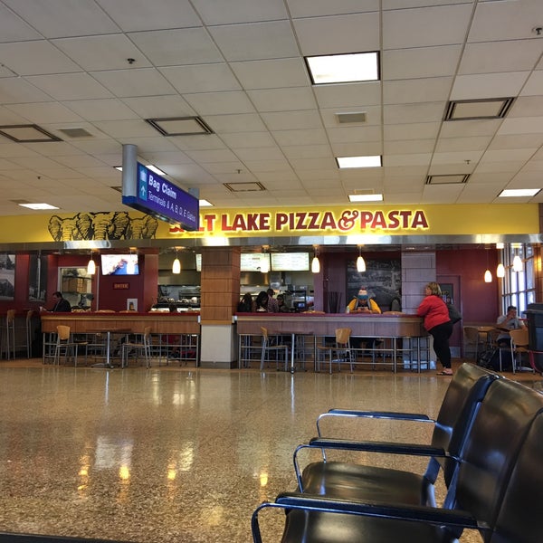 Das Foto wurde bei Salt Lake City International Airport (SLC) von @24K am 10/22/2016 aufgenommen
