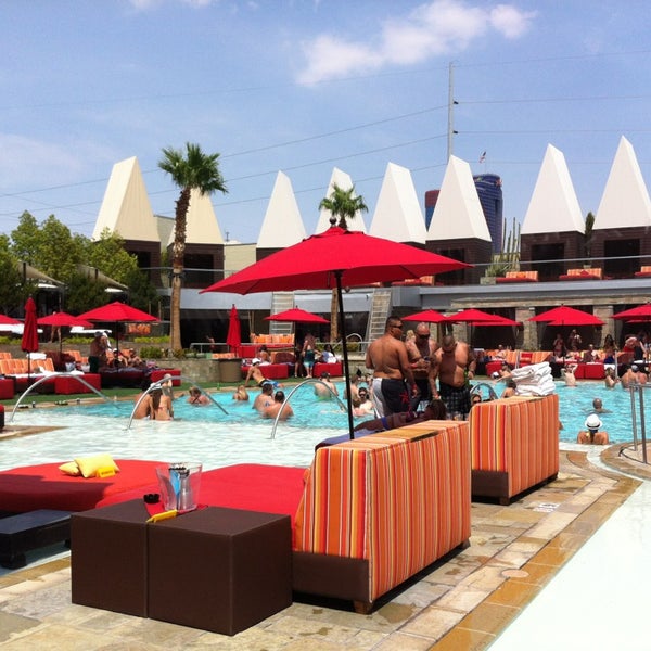 Photo prise au Palms Pool &amp; Dayclub par Jan G. le7/4/2013