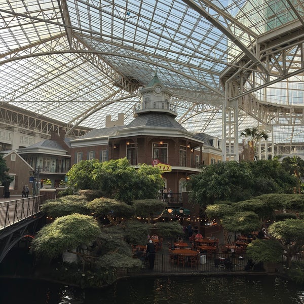 Photo taken at Gaylord Opryland Resort &amp; Convention Center by Ivan L. on 5/28/2024