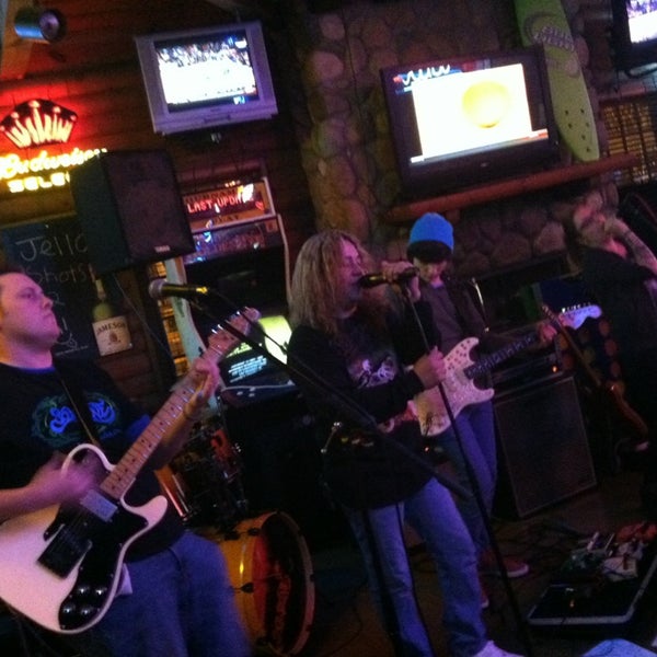 Photo taken at Deck House Bar And Grill by Sauviz S. on 2/2/2013