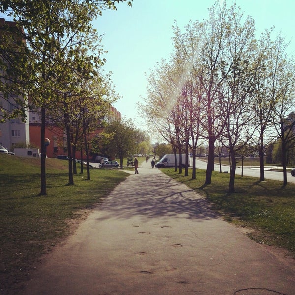 ангарск улица радужная. г. яркие граффити. детский мир видное тц видное парк. радуга ул комсомольская.