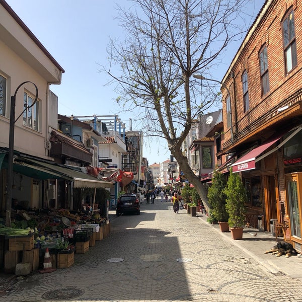 Das Foto wurde bei Meraklı Köfteci von Onur N. am 4/24/2019 aufgenommen