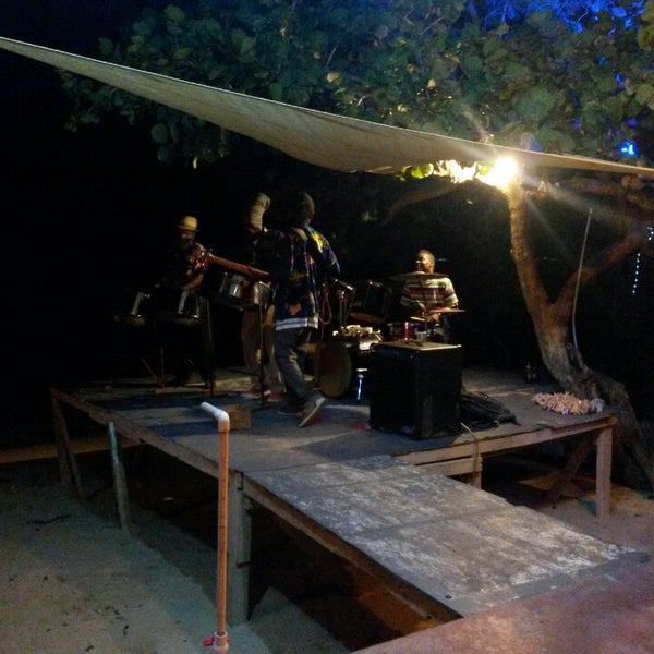 Canoe Beach Bar & Grill 2 tips