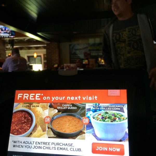 Photo taken at Chili&#39;s Grill &amp; Bar by Shawn C. on 4/3/2014