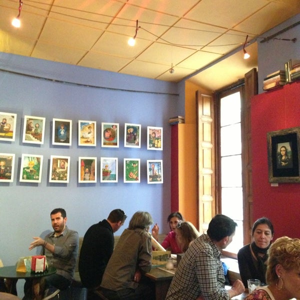 Photo taken at Café con Libros by Gaston L. on 5/19/2013