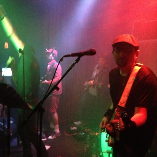 Photo taken at House of Rock by Fernando M. on 11/16/2012