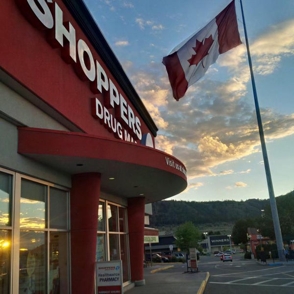 Shoppers Drug Mart Lower Sahali 1210 Summit Dr