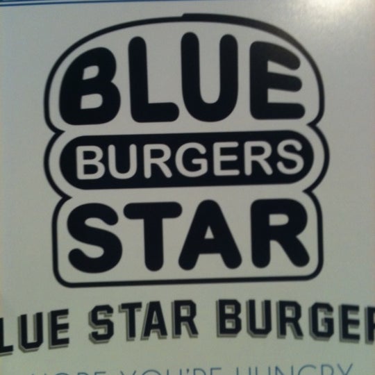 6/19/2013에 Rosa G.님이 Blue Star Burgers에서 찍은 사진