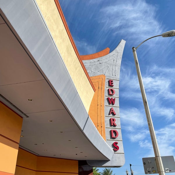 Foto di Regal Edwards Alhambra Renaissance & IMAX Alhambra, CA