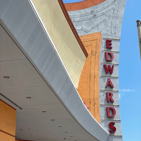 Foto di Regal Edwards Alhambra Renaissance & IMAX Alhambra, CA