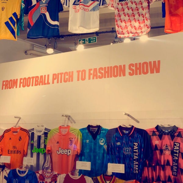 Das Foto wurde bei National Football Museum von L0ma am 1/11/2020 aufgenommen