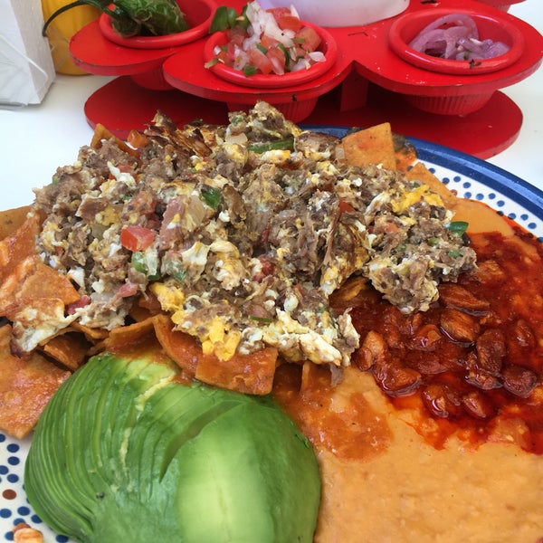 3/2/2019にZai T.がFrida Chilaquilesで撮った写真