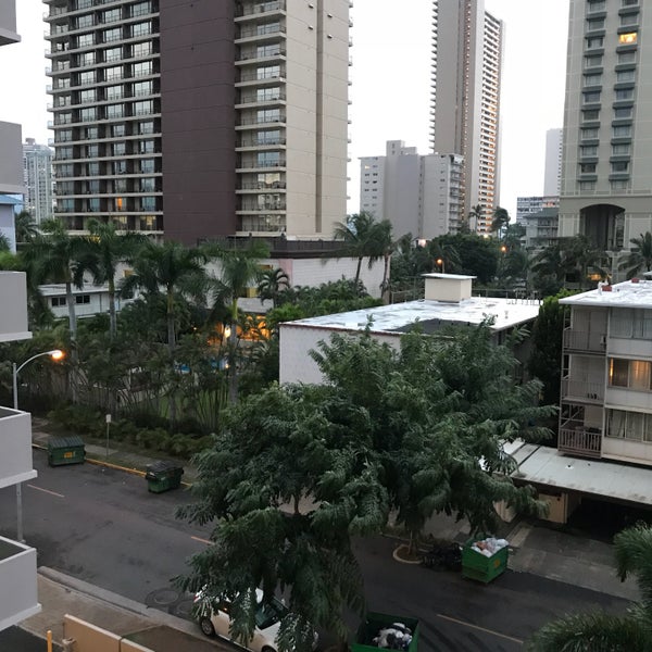 12/12/2017에 Mr. Ibeabuchi님이 Ambassador Hotel Waikiki에서 찍은 사진