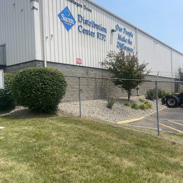 Sam's Club Distribution Center 6 tips from 90 visitors
