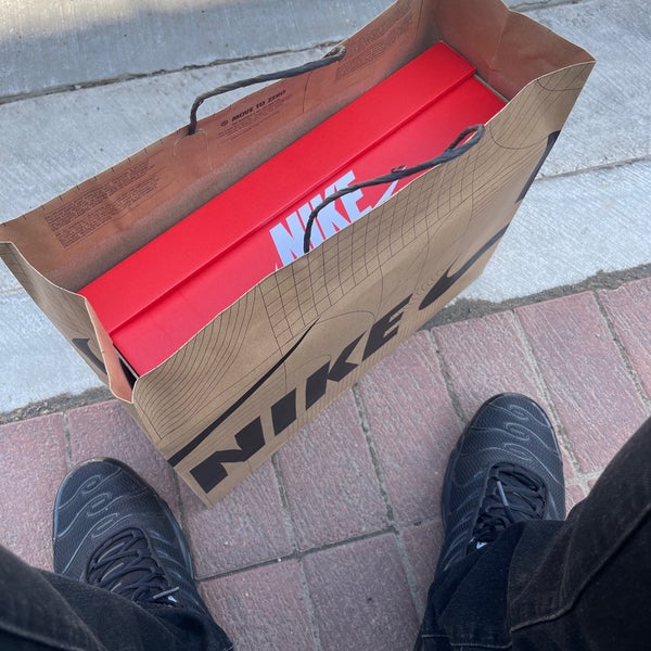 Nike by Naperville Naperville, IL