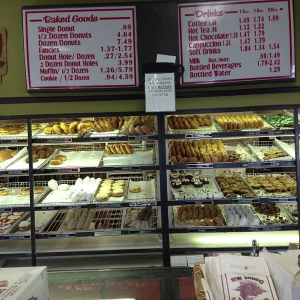 Photo taken at Sweetwater&#39;s Donut Mill by Caroline L. on 11/17/2012