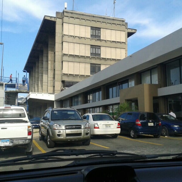 Plaza Hache Naco Santo Domingo, Distrito Nacional
