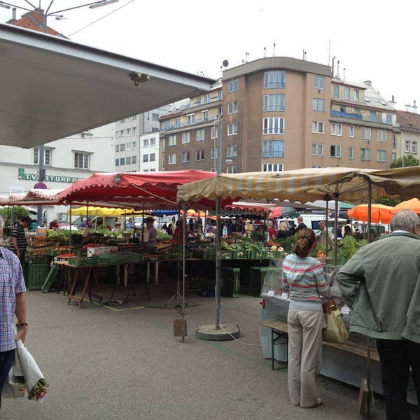 6/15/2013에 Iskandar S I.님이 H Floridsdorfer Markt에서 찍은 사진