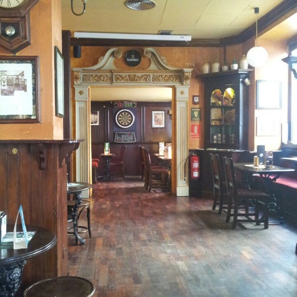 Photo taken at Flaherty&#39;s Irish Bar by Alexis D. on 8/9/2013
