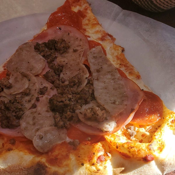 Ray's Pizzaria - Northwest Side - 5252 Fredericksburg Rd