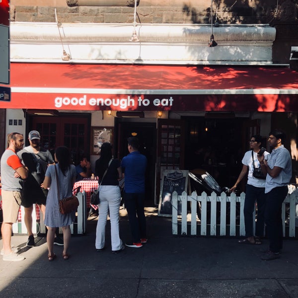Photo taken at Good Enough to Eat by chihiro s. on 9/16/2018