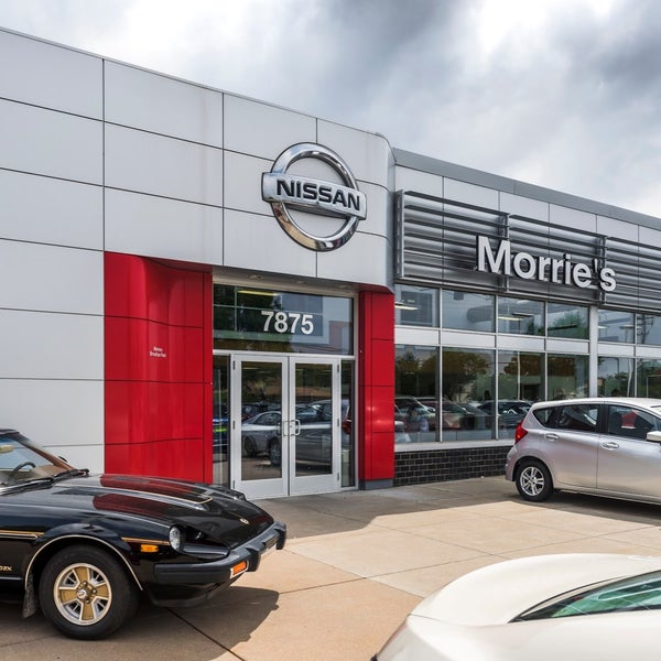 Morrie's Brooklyn Park Nissan Car Dealership in Brooklyn Park