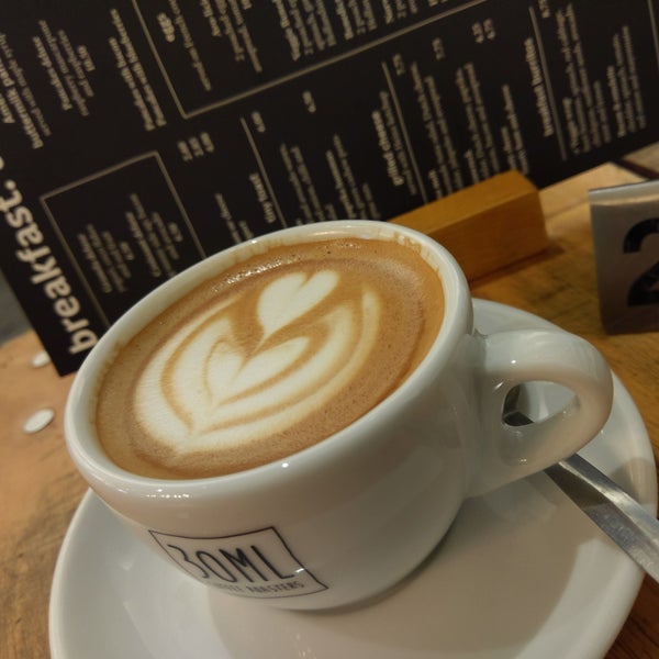 Foto tirada no(a) 30ml Coffee Roasters por Mark u. em 10/19/2019