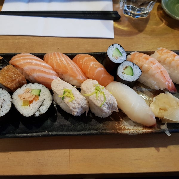 Снимок сделан в Zen Sushi - sushi &amp; sake пользователем Jyri 4/9/2019