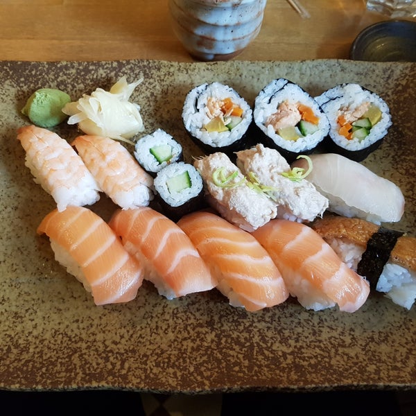 Снимок сделан в Zen Sushi - sushi &amp; sake пользователем Jyri 7/3/2018