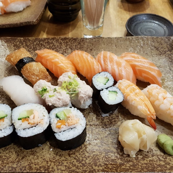 Снимок сделан в Zen Sushi - sushi &amp; sake пользователем Jyri 10/3/2018