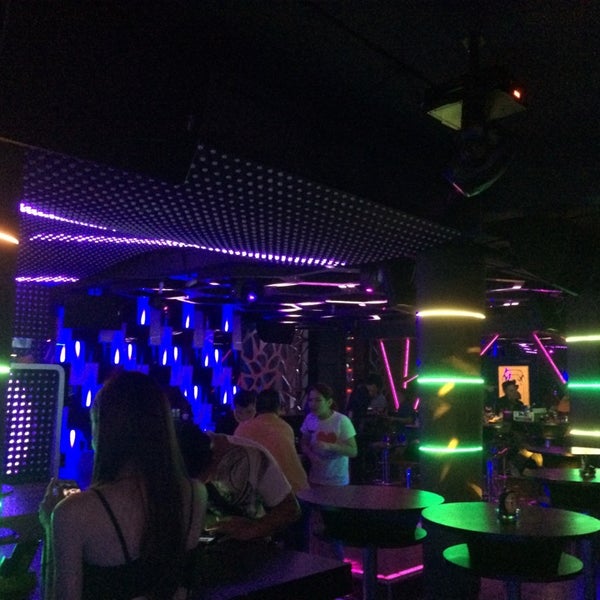 Q bar. Q bar