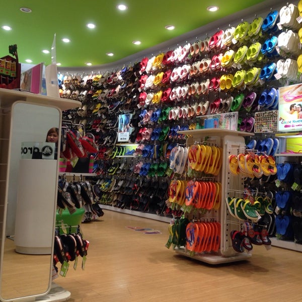 crocs shop