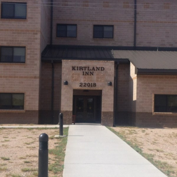 kirtland inn afb