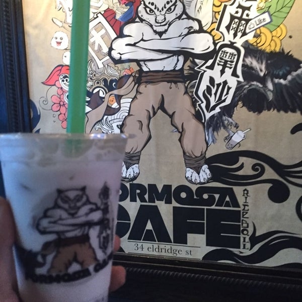 5/22/2015 tarihinde Alex C.ziyaretçi tarafından Formosa Cafe'de çekilen fotoğraf