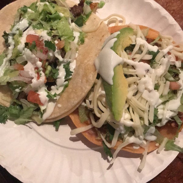 รูปภาพถ่ายที่ Tortilleria Mexicana Los Hermanos โดย Valter F. เมื่อ 7/30/2018