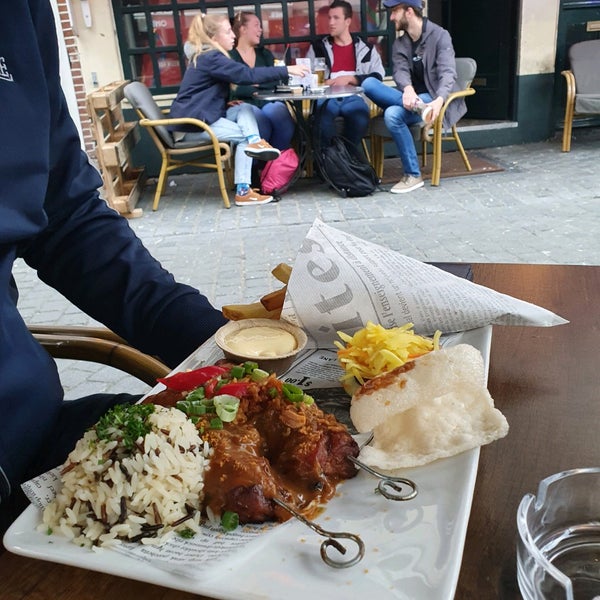 รูปภาพถ่ายที่ Café Bruxelles โดย 　　エレーナ เมื่อ 5/12/2021