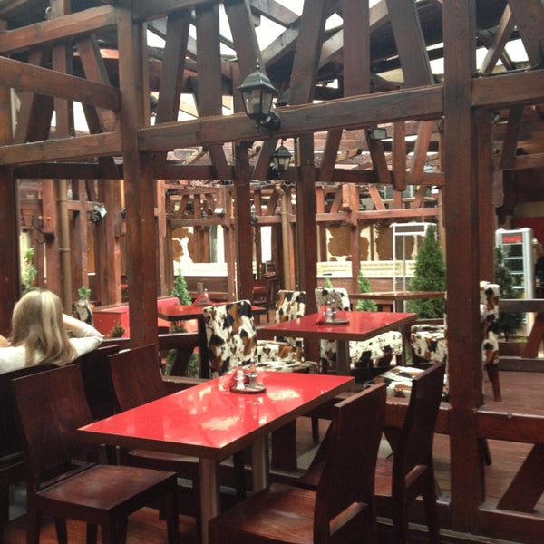 бренды кулинарии крошка. старая русса ул введенская д 5. воскресенская г. ресторан полисть старая русса.