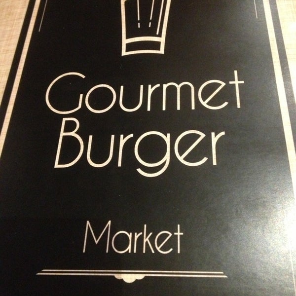 Foto tirada no(a) Gourmet Burger Market por Leonardo M. em 3/16/2013